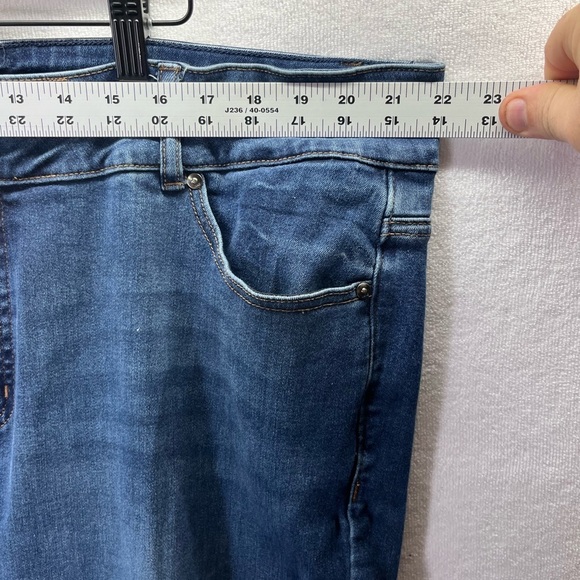 Lane Bryant Flex Magic High Rise Straight Jeans Womens 22W Plus Blue Denim 2222 - Picture 4 of 9